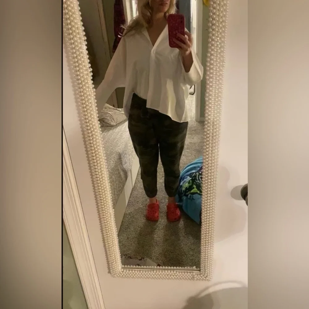 Button up - Picture 2 of 4